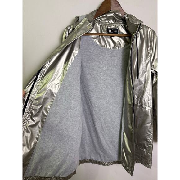 ZARA TRF Metallic Silver Hooded Rain Jacket Women’s S Lightweight Windbreaker - Picture 4 of 4